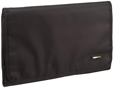 amazonbasics hanging toiletry kit
