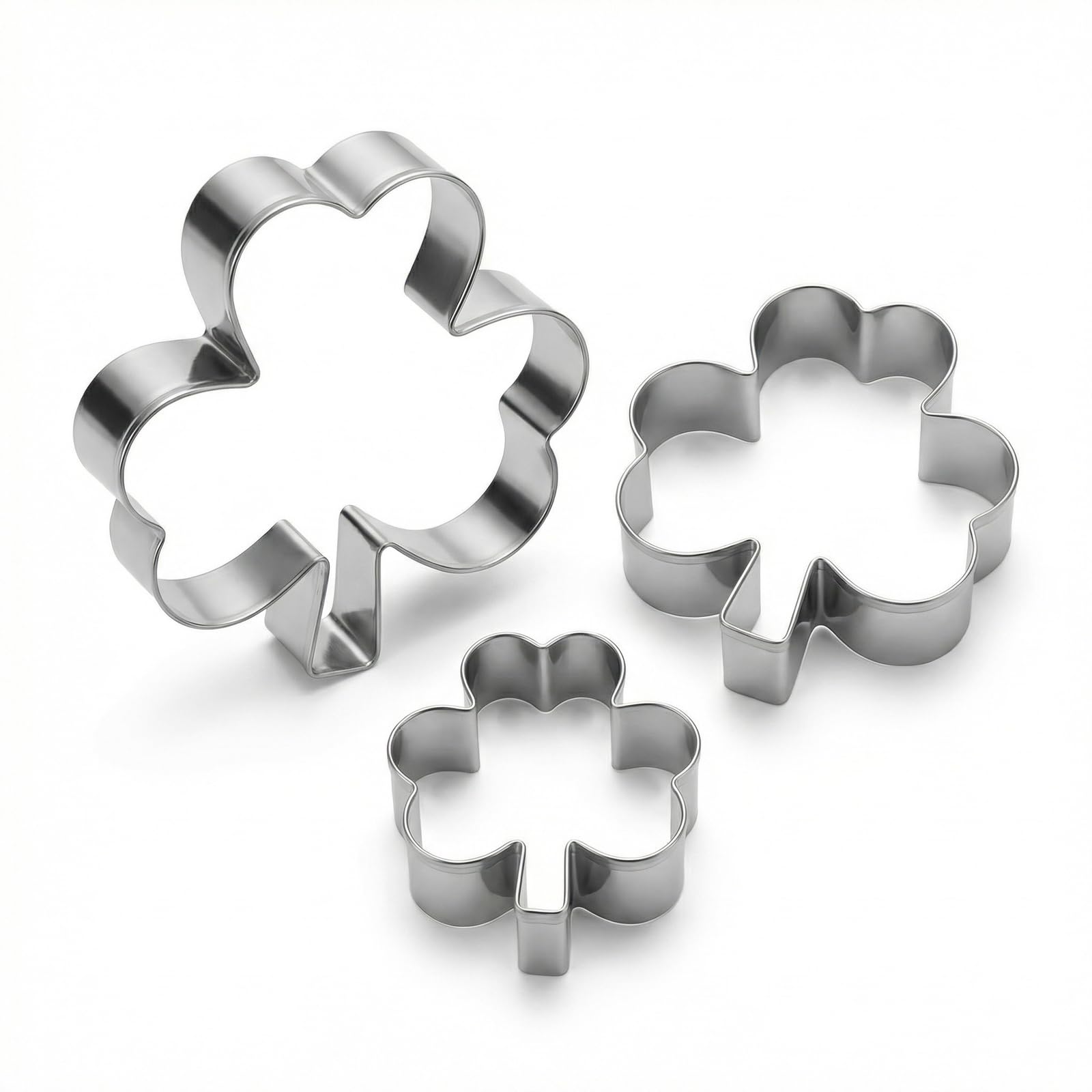 Muiltvoe 3 Piece Shamrock Cookie Cutter Set - Professional Stainless Steel Clover Biscuit Cutters for Baking - Metal Pastry Cutters for Fondant, Dough- 3 Sizes