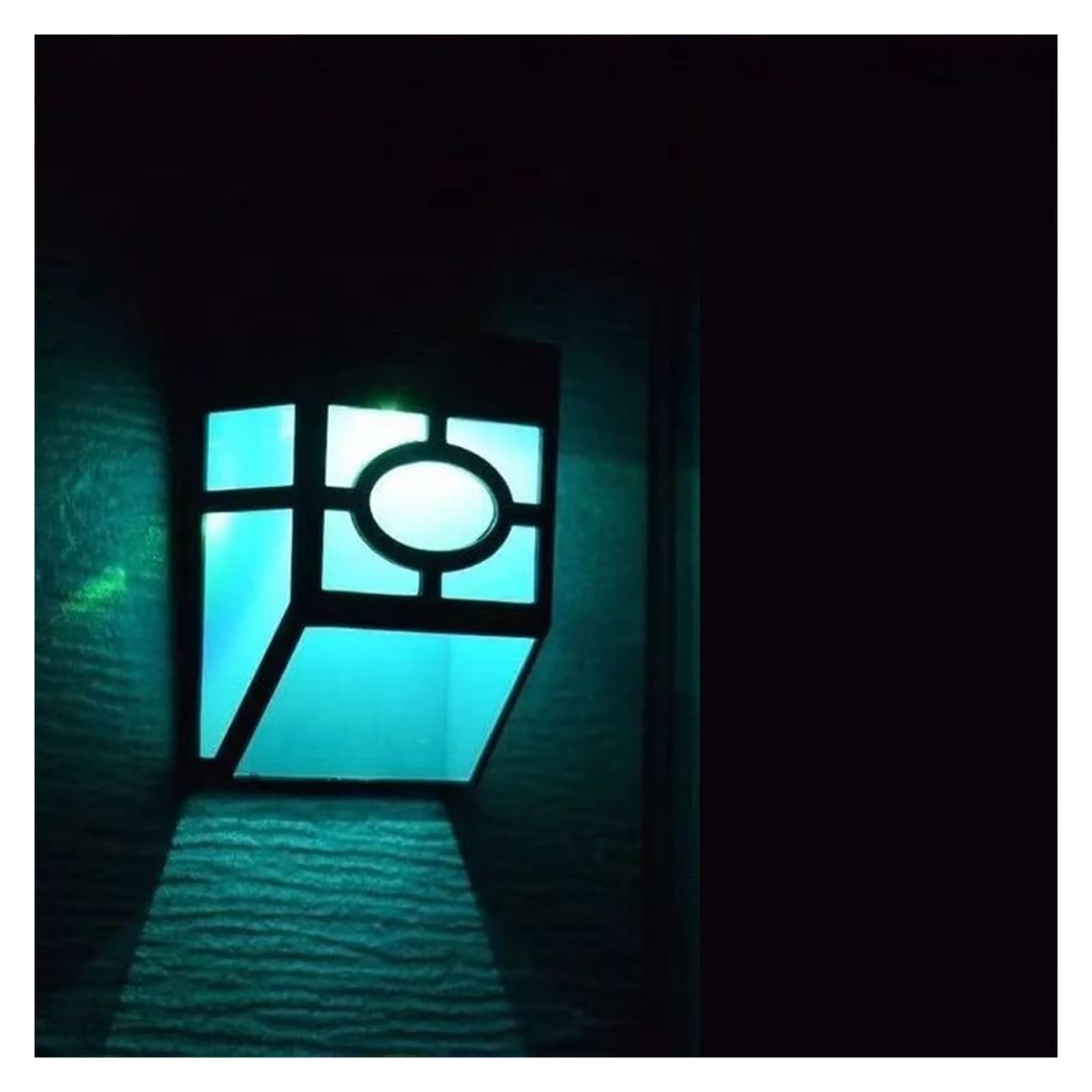 Applique murale solaire extérieur étanche avec éclairage LED multicolore pour villa