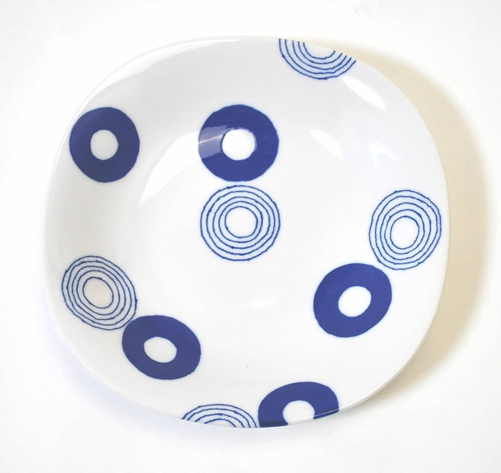 Amazon｜西海陶器 波佐見焼 パスタ皿 カレー皿 約21cm 軽量 藍丸