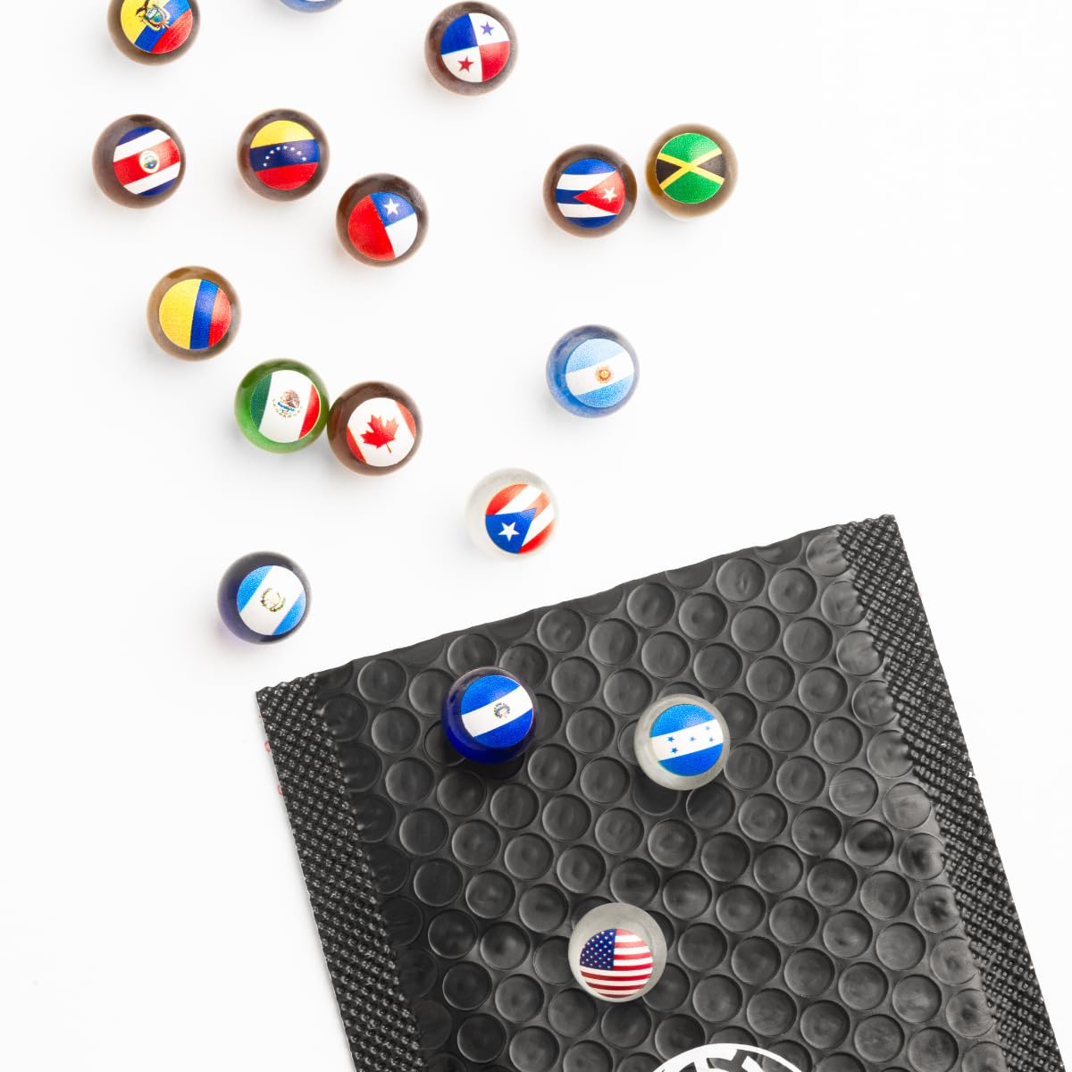 3 Paquetes Colección de Canicas con Banderas de Paises | 10 Banderas Aleatorias por Paquete | Small World Collection