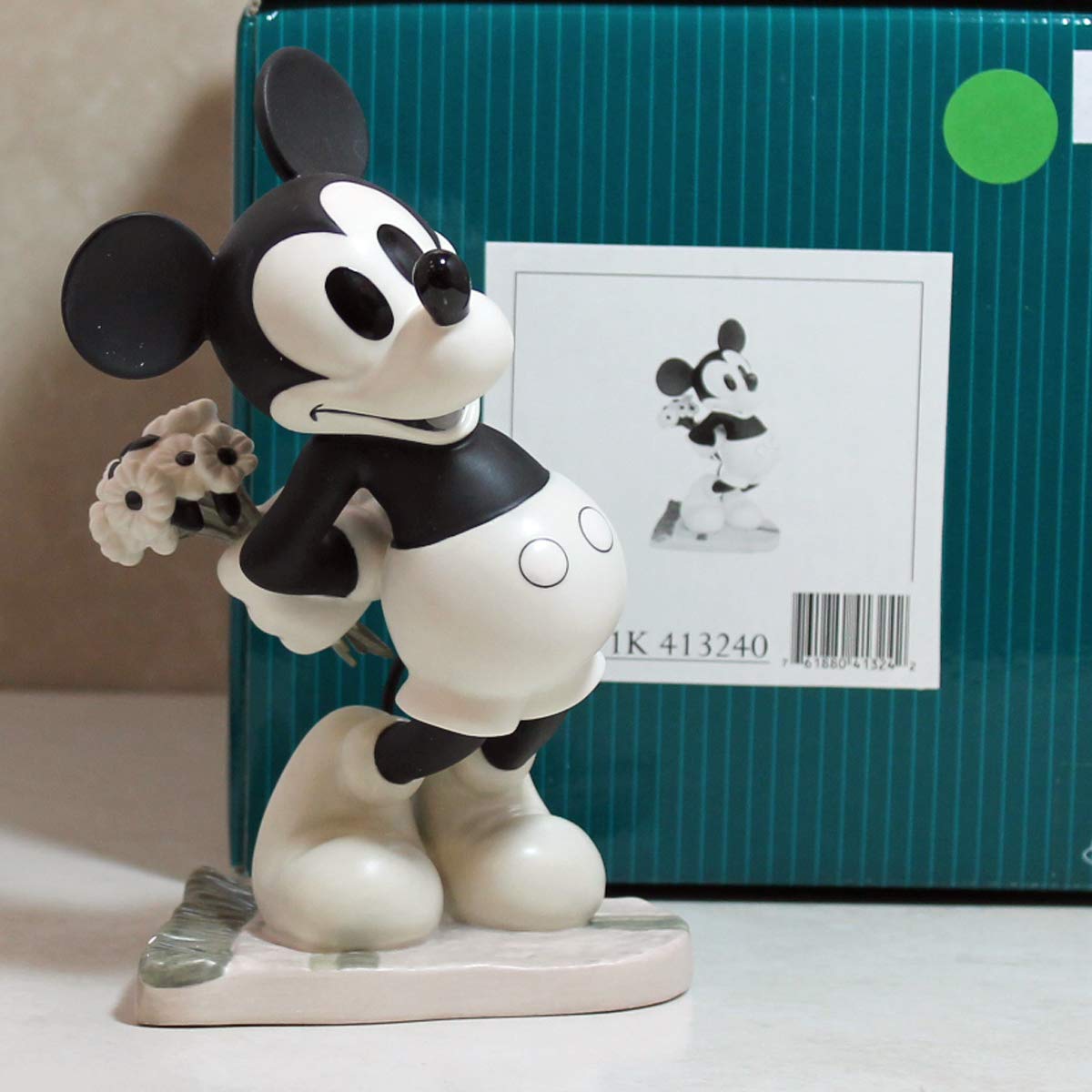 Amazon.com: wdcc 41324, Mickey Mouse, Brought You Something