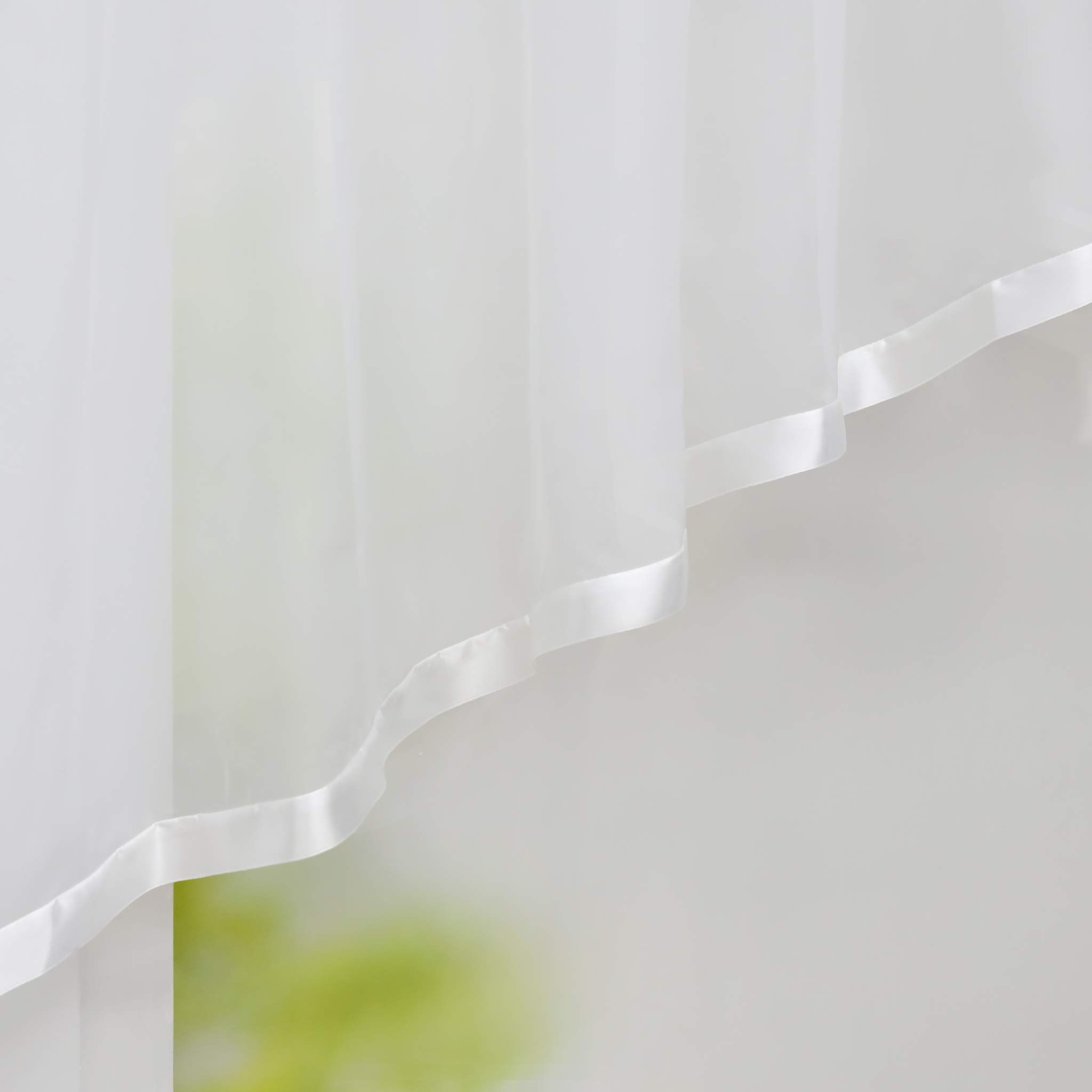 Joyswahl Flora Rideau brise-bise en voile avec galon fronceur - Rideau court avec ruban de satin coloré - 400 x 160 cm - Blanc - 1 pièce