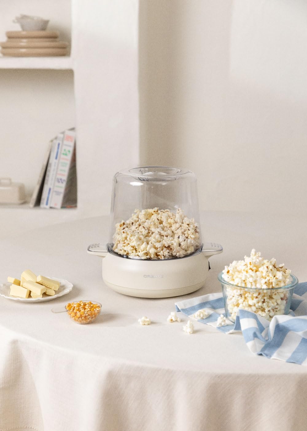 CREATE/POPCORN MAKER STUDIO/Macchina per popcorn con scioglitore di burro bianco sporco/Facile da usare, Fino a 100g di mais, Popcorn in 5 min, Popcorn dolci o salati, 500W