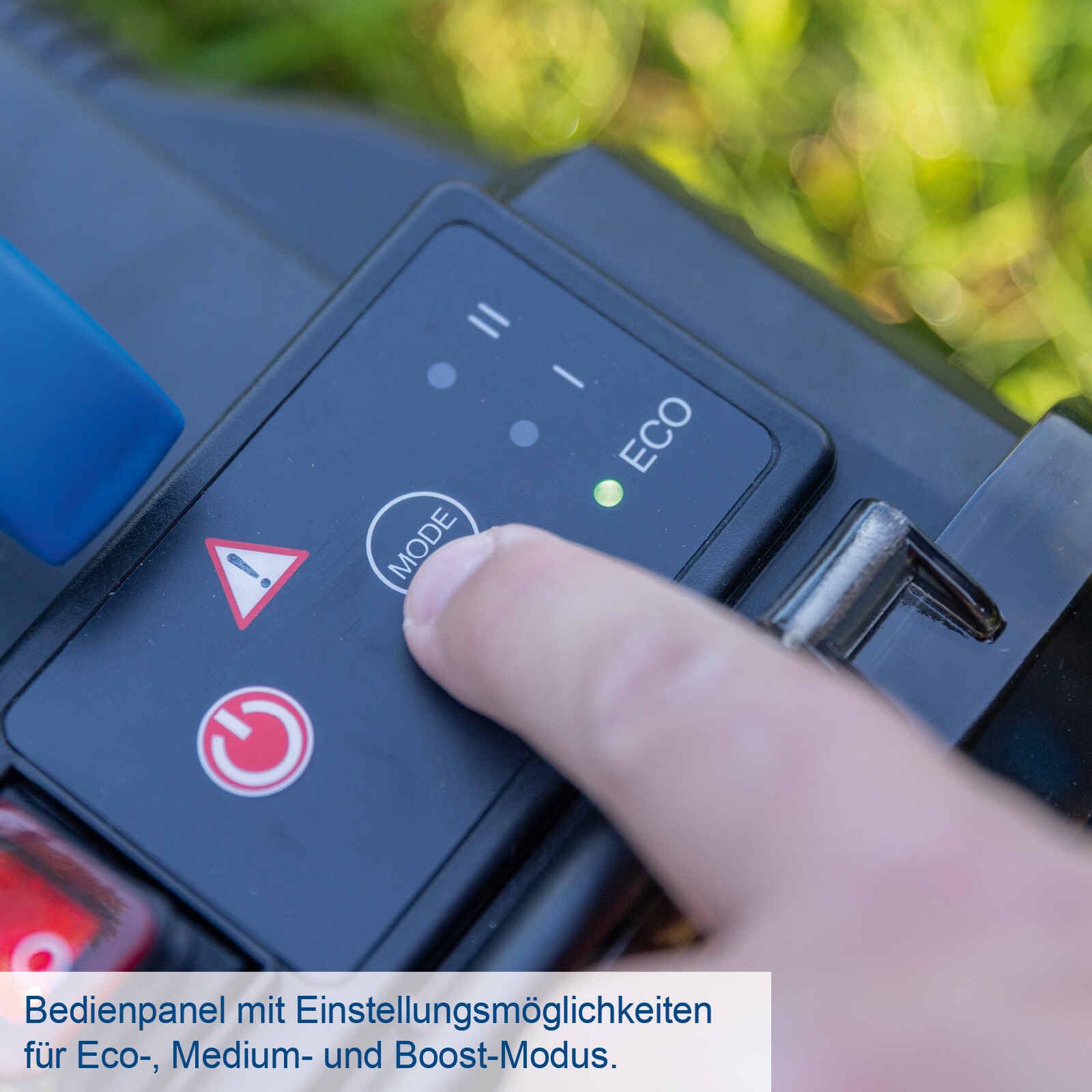 Scheppach Pompa da giardino a batteria C-GP3000-X con tubo da 2 m, portata 3000 l/h, altezza di erogazione 25 m, profondità di immersione 8 m, pressione di erogazione 2,6 bar, serie 20 V-IXES, con
