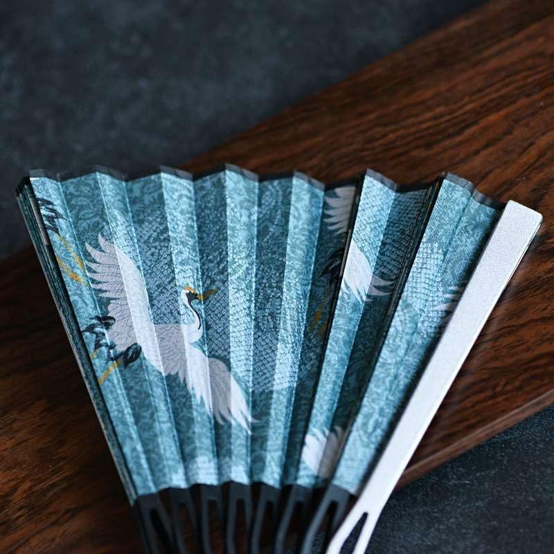 Amazon.co.jp: 7寸 鉄扇 アルミ合金製 護身扇 青 : ホビー