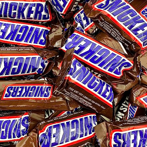 Snickers Chocolate Candy Bars, Fun Size Nougat Caramel Peanuts, Party Pack, 2 Pound Bag #TOP11