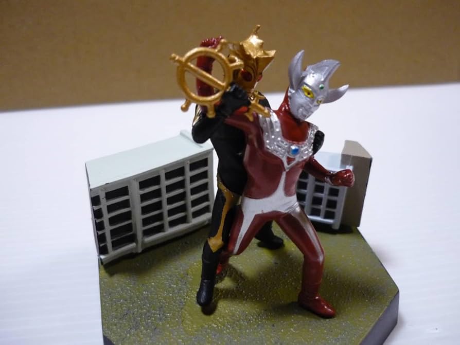 Amazon | フィギュア タロウ対バルキー星人 ウルトラ怪獣戯画