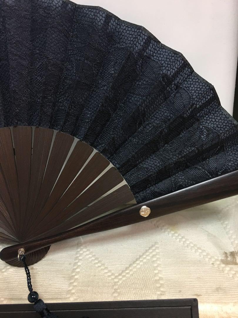 扇子 ハナツバキ 黒檀＆羽二重 椿唐草文様総柄