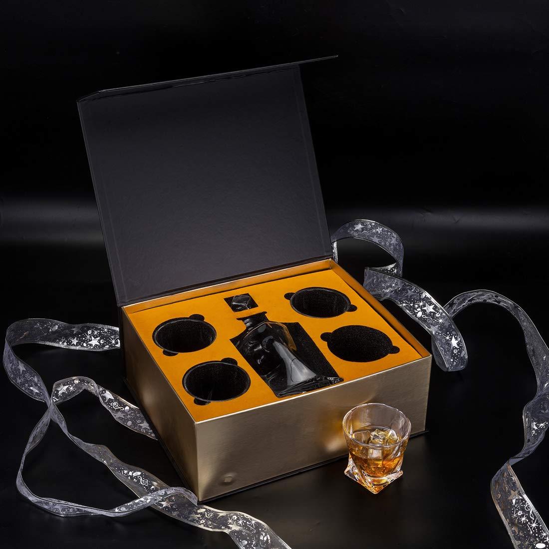 KANARS Whisky Karaffe und Gläser Set, 800 ml Bleifrei Kristall Whiskey Dekanter mit 4x 300 ml Gläsern, 5-Teiliges, Geschenkbox