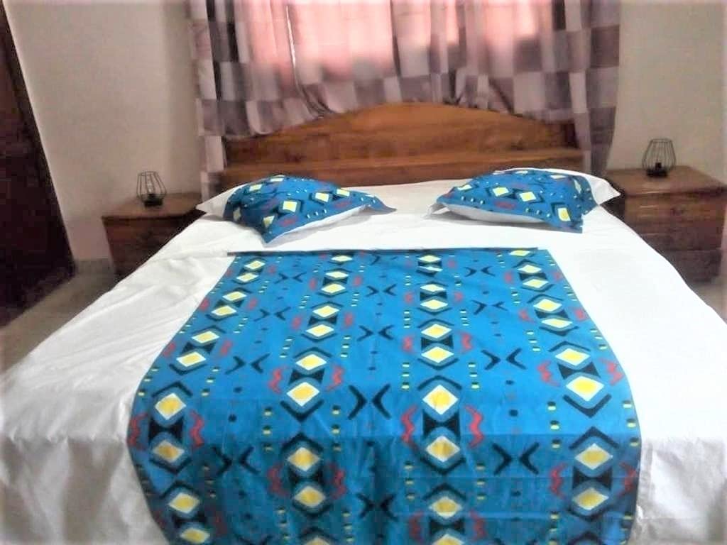 Housse de couette OREMA drap housse taies bleu pour en finir avec les draps qui glissent