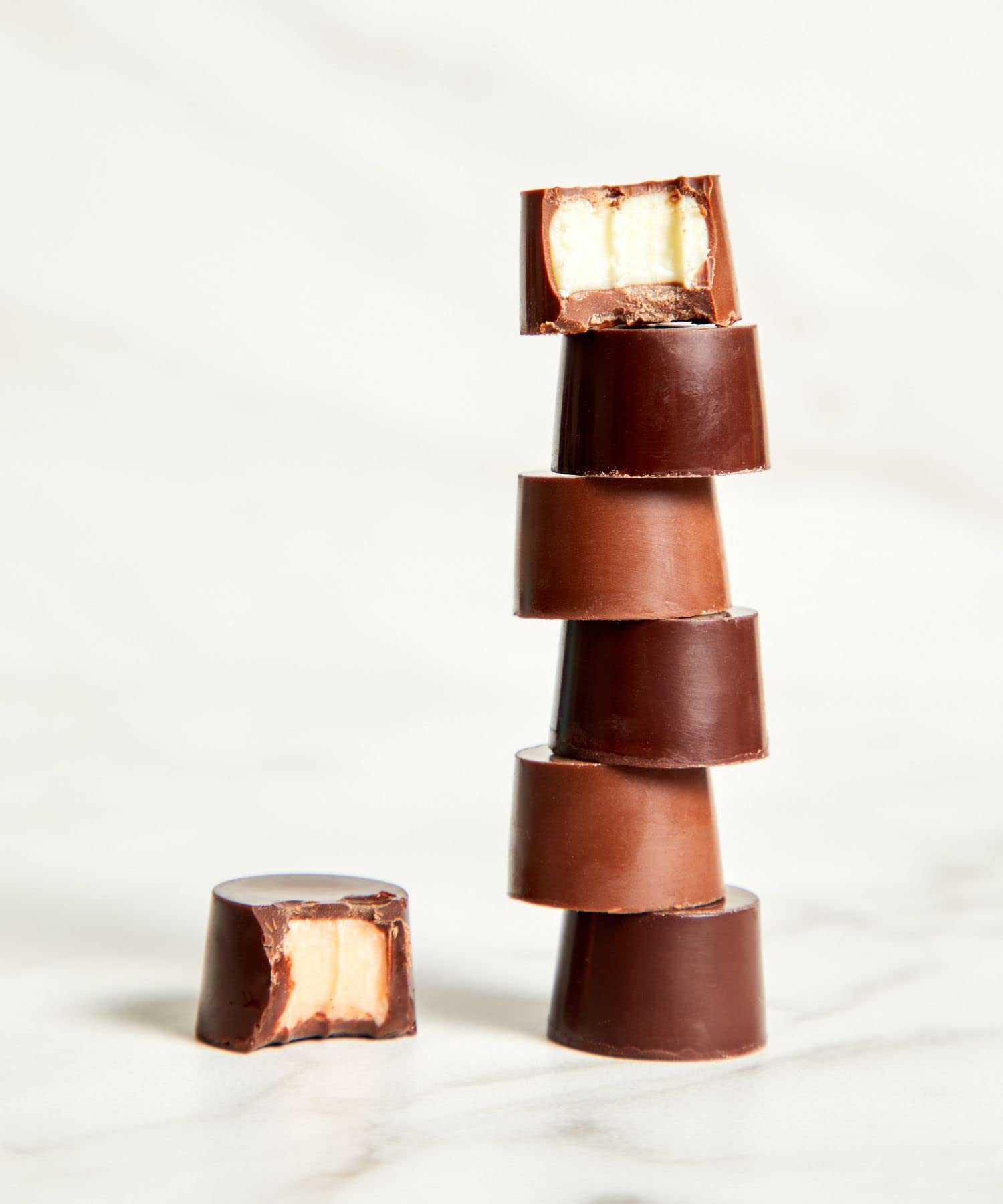 Ketolat Chocolate Advent Calendar 2022 - Advent Calendar - Sugar Free -  Dark Milk White Chocolate - Keto Friendly - Low Carb - 6 Different Flavors  : Amazon.ca: Grocery & Gourmet Food