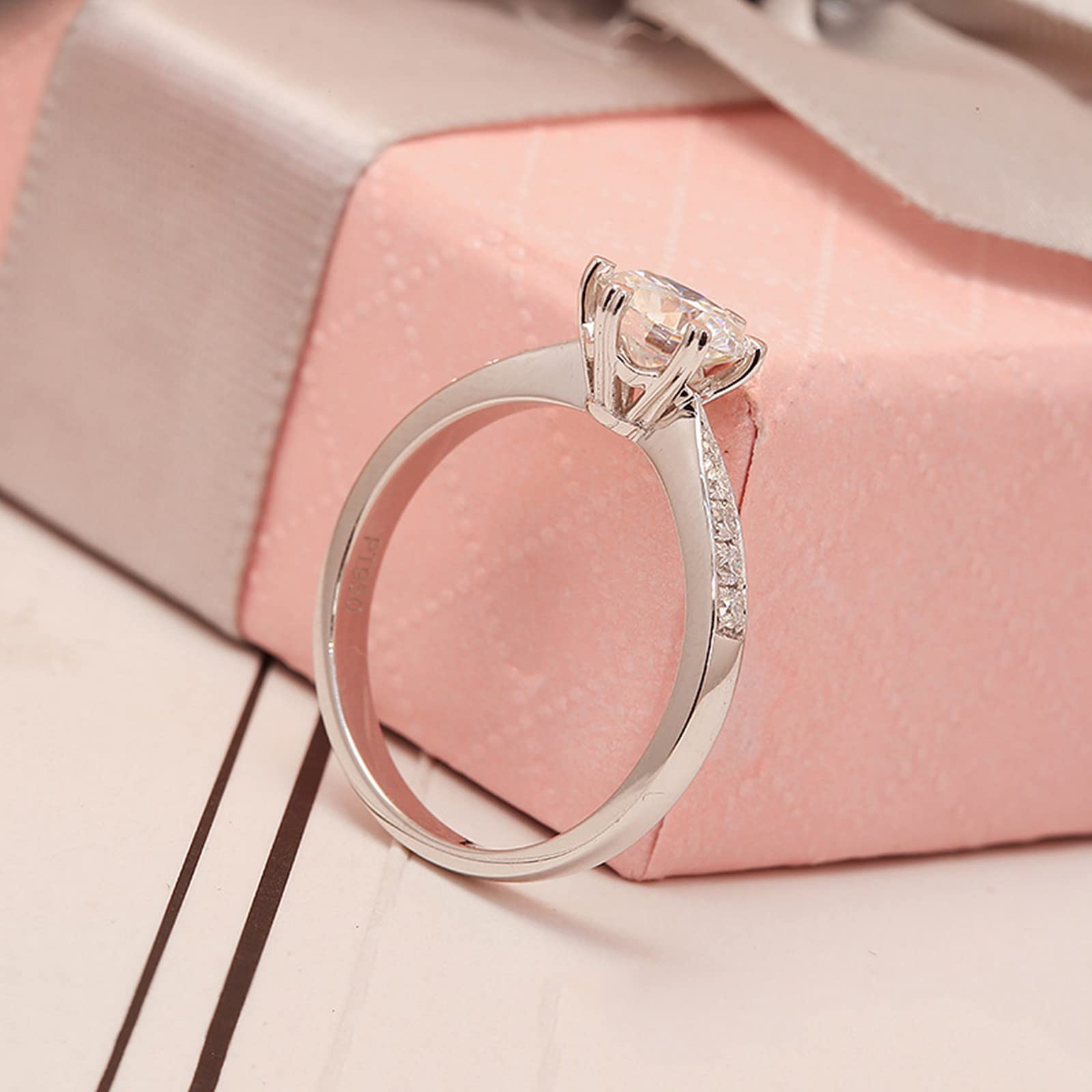 KnBoB Anillos de boda, alianzas de boda, anillo de oro blanco de 14 quilates/18 quilates, 6 garras de 1 ct moissanite con circonitas
