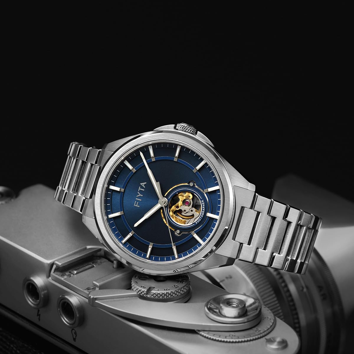 FIYTA Mechanische Automatikuhr, großes ausgehöhltes transparentes Zifferblatt, synthetischer Saphir, Herren-Armbanduhr aus Edelstahl, Blau, 42mm, Kleideruhr