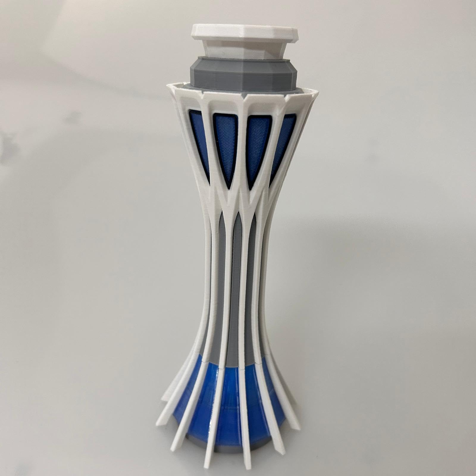 Modello 1/400 della torre dell'aeroporto Modello di scala che costruisce il materiale da collezione dei pp della decorazione del paesaggio della decorazione degli aerei adatto