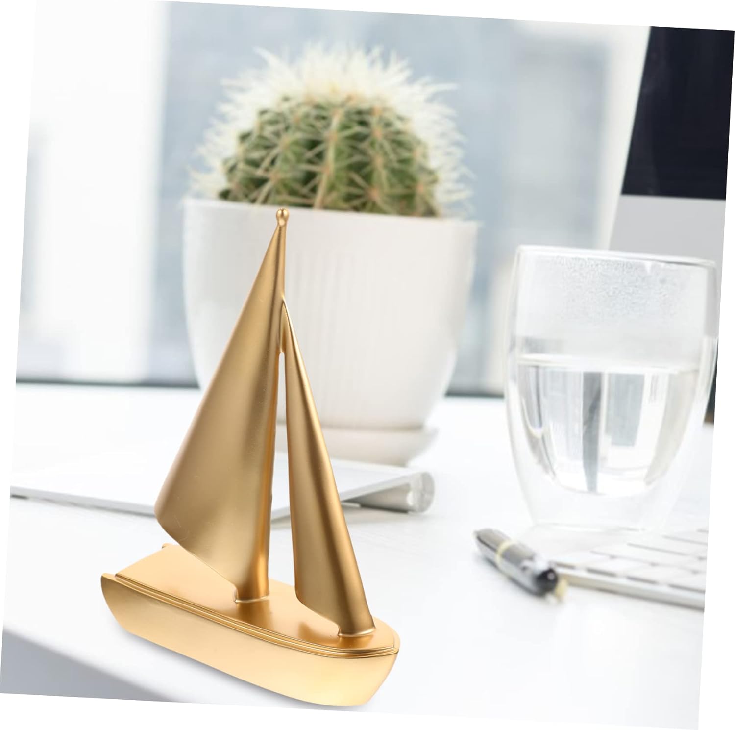 Creative Sailboat Ornament Resin Sailboat Shape Decor Office Desktop Decor