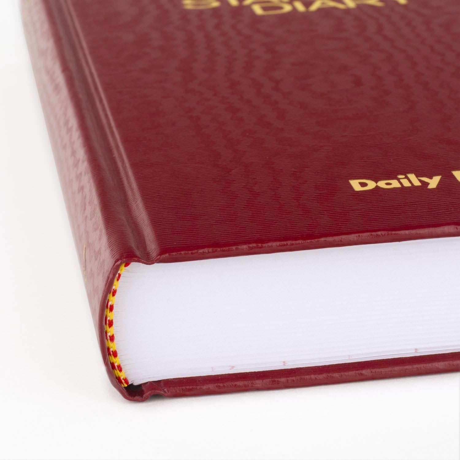 AT-A-GLANCE Agenda 2025, standard, giornaliera, 14 x 20 cm, piccola, copertina rigida, colore rosso (SD3871325)