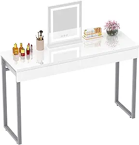 The Ultimate Buying Guide for Makeup Desks: How to Choose the Best One for You