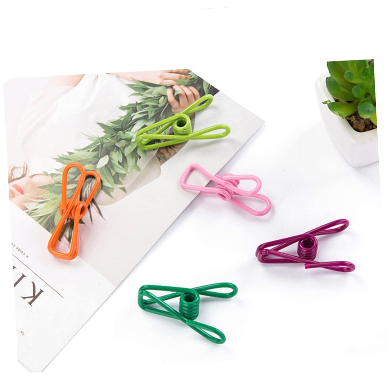 PRETYZOOM Mollette per Bucato Multiuso 70 Pezzi Molla Resistente in Plastica e Metallo, Bordi Lisci senza Sbavature, per Biancheria e Stuoie in Casa Colore Casuale