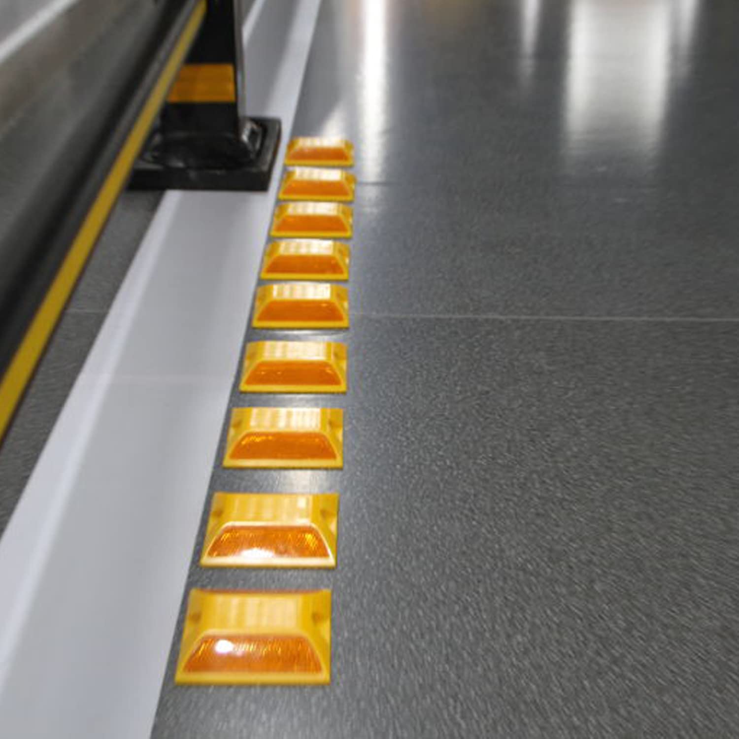 Snapklik.com : Vilmon 10 Packs Yellow Road Makers,Asphalt Stud Markers ...
