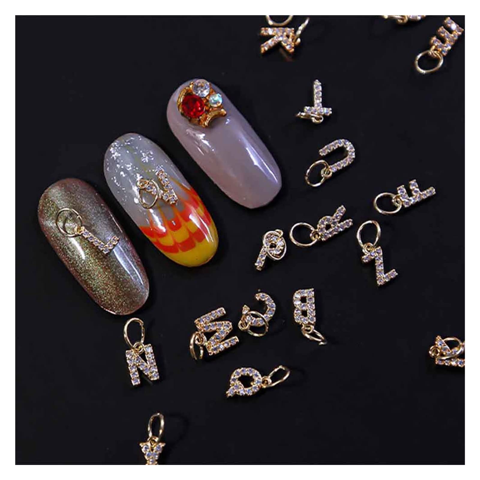 26 Lettere/Lot 3D Zircon Nail Art Charms Piercing Alphabet Dangle, 2 6pc. Set di Gioielli A-Z. Decorazioni for Unghie in Metallo Alfabeto Oro # 1002# wanglan