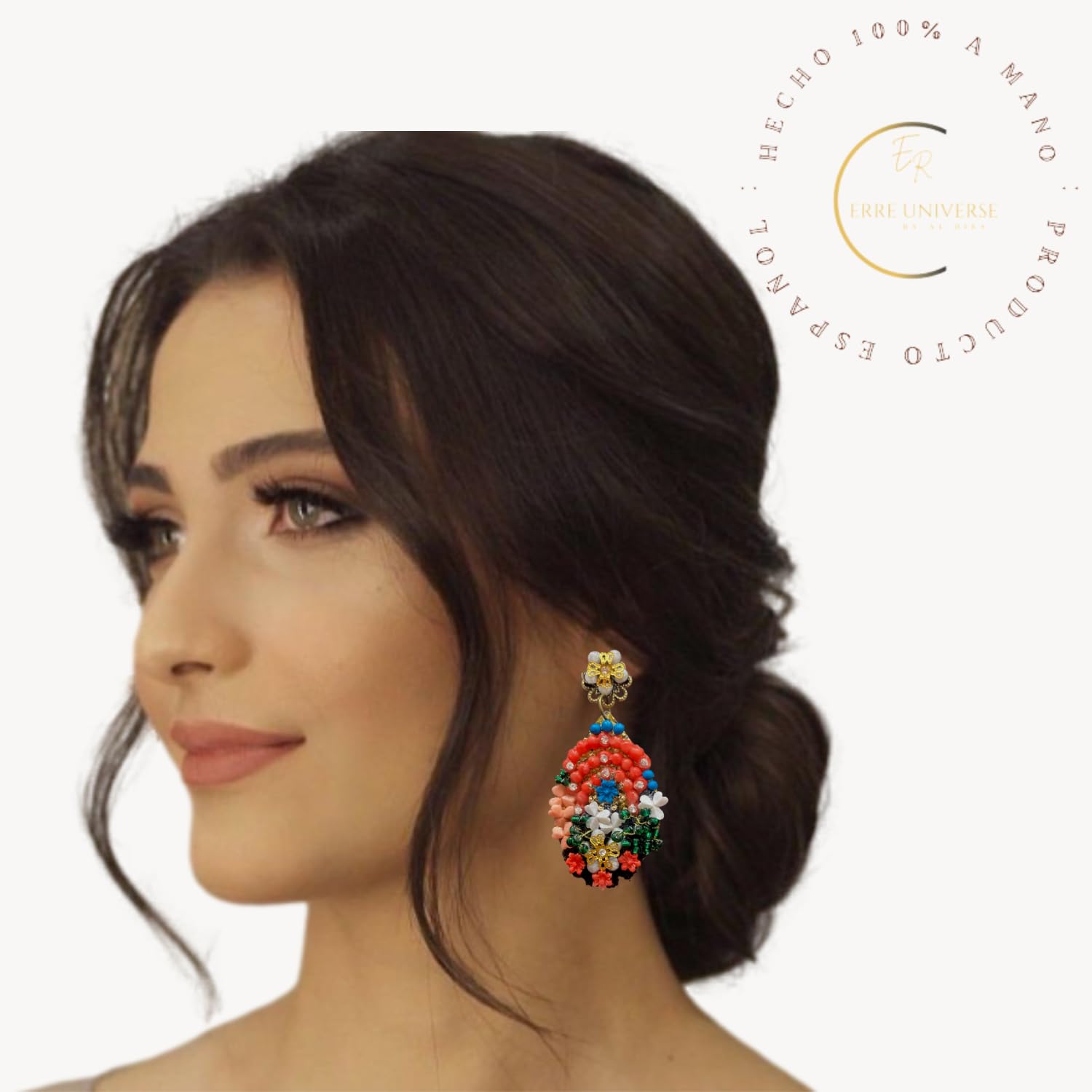 Pendientes Artesanales Florales con Cristales y Pedrería, 7 cm x 3.5 cm, Coral, Turquesa, Verde, Hechos a Mano, Diseño Exclusivo, para Cualquier Ocasión o Evento, Pendientes de Flamenca