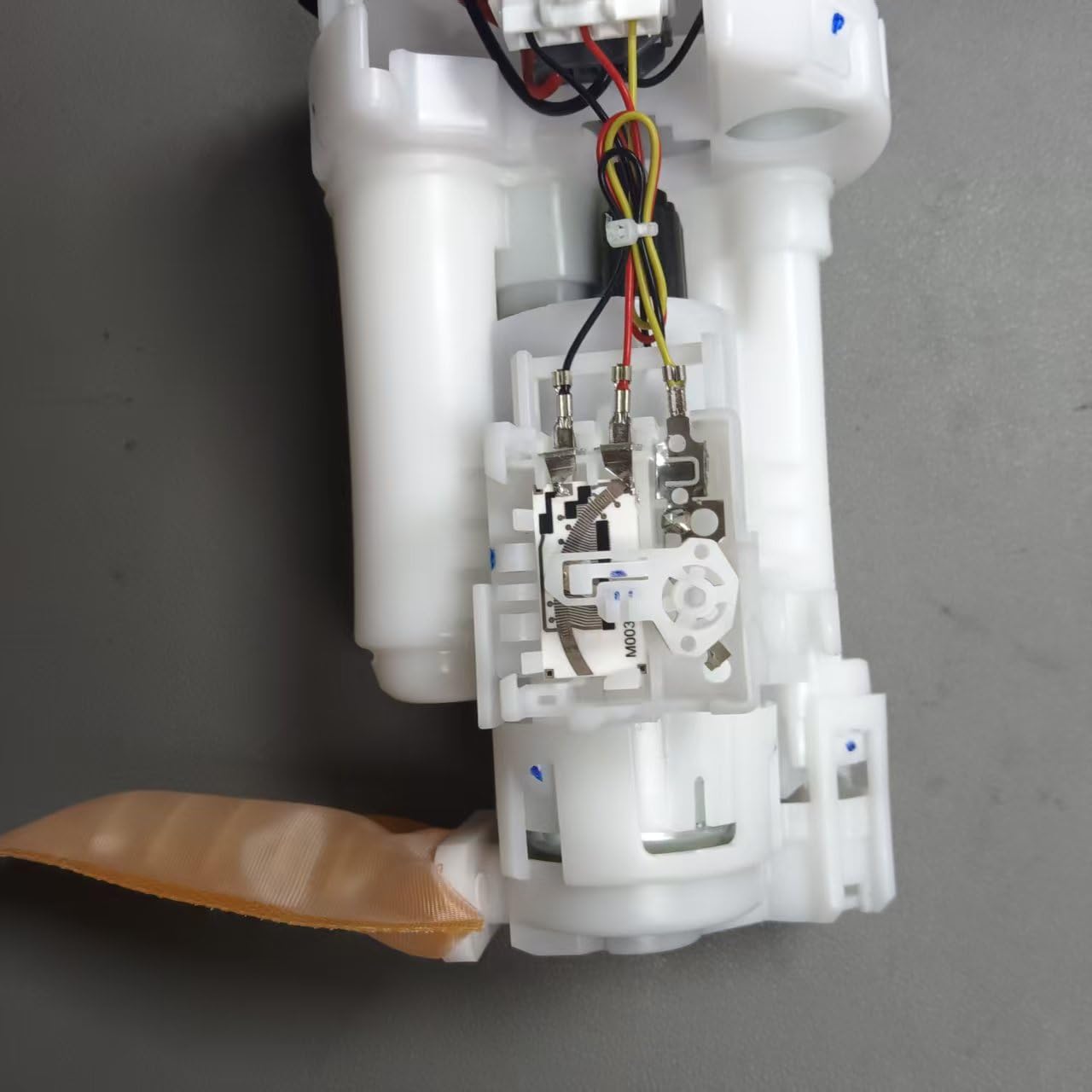 1 PC/SET FUEL PUMP 77020-06200 77020-33110 7702006200 7702033110