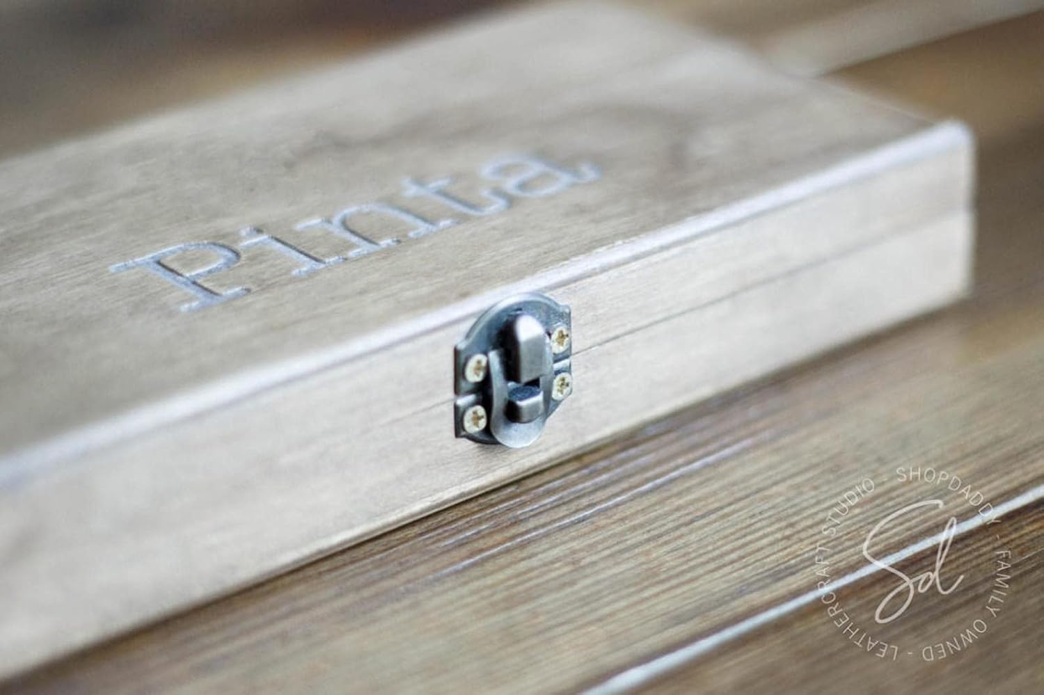 Wooden Check Presenter Box for Restaurants-Guest Checks for Restaurants, Personalized Check Holder, Bill Holder, Server Checkbook, Serving Books, Waitress Server Book, Waiter Book, Bill Presenter