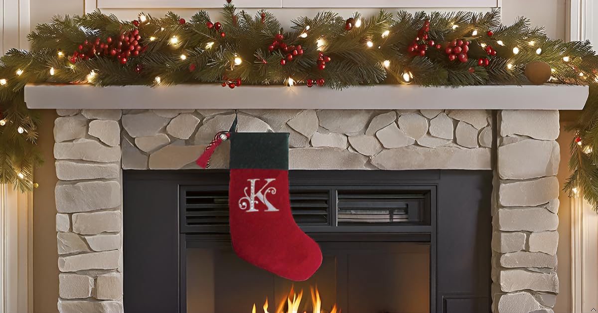 Evergreen Rot und Grün SAMT Strass Monogramm Weihnachtsstrumpf – K
