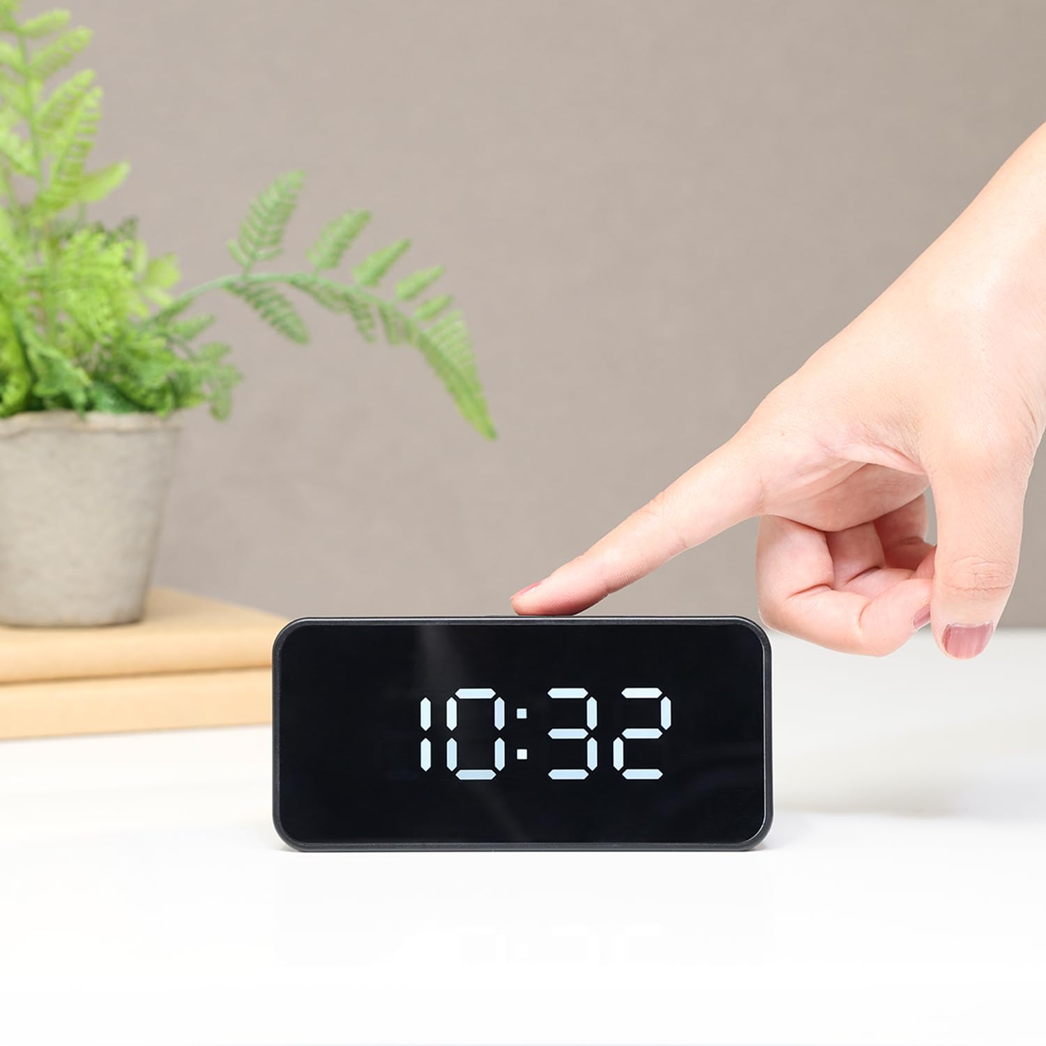 Amazon.co.jp: 不二貿易 置き時計 LED時計 デジタル 目覚まし時計