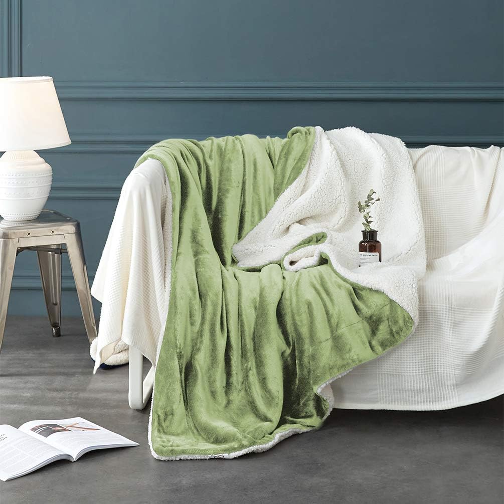LBRO2M Sherpa Fleece Bed Blanket Twin Size Super Soft Fuzzy Plush Warm Cozy Fluffy Microfiber Couch Throw Velvet Double Reversible Blankets,65x90 Sage Green - Image 3