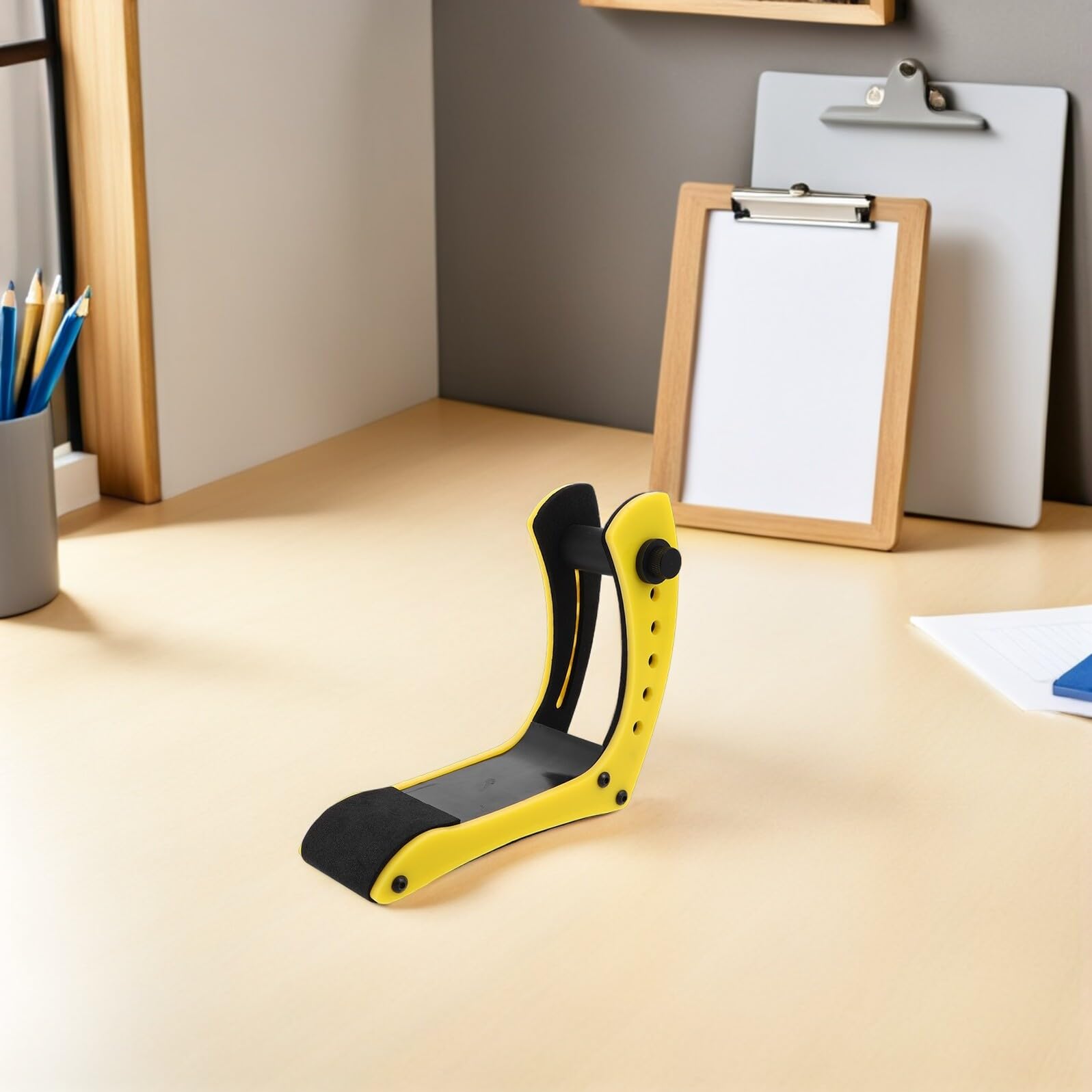 GALPADA Poggiapiedi per Chitarra Elettrica, Regolabile a 6 Livelli, Giallo | Supporto per Basso e Chitarra, Struttura Leggera, Protezione Spugna, Plastica e Metallo