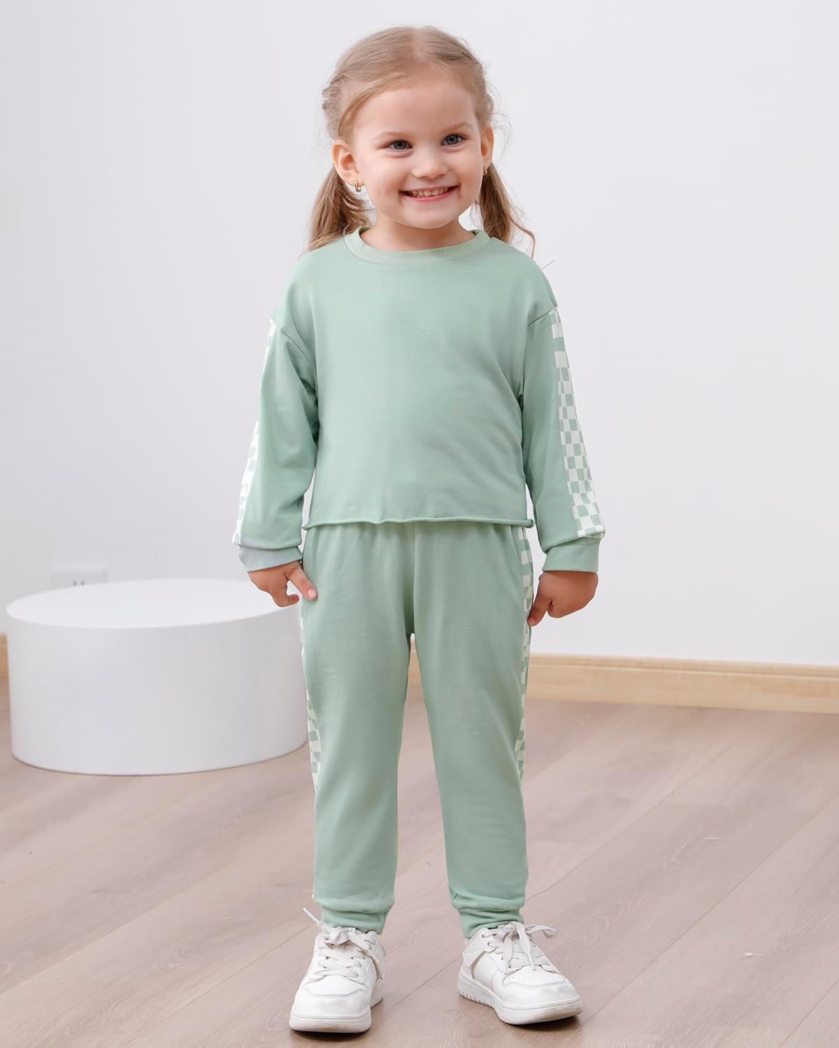 SANMIO Toddler Girl Clothes 2 Piece Outfits Girls Tracksuit Activewear Long Sleeve Checkered Sweatshirts+Sweatpants - Image 2