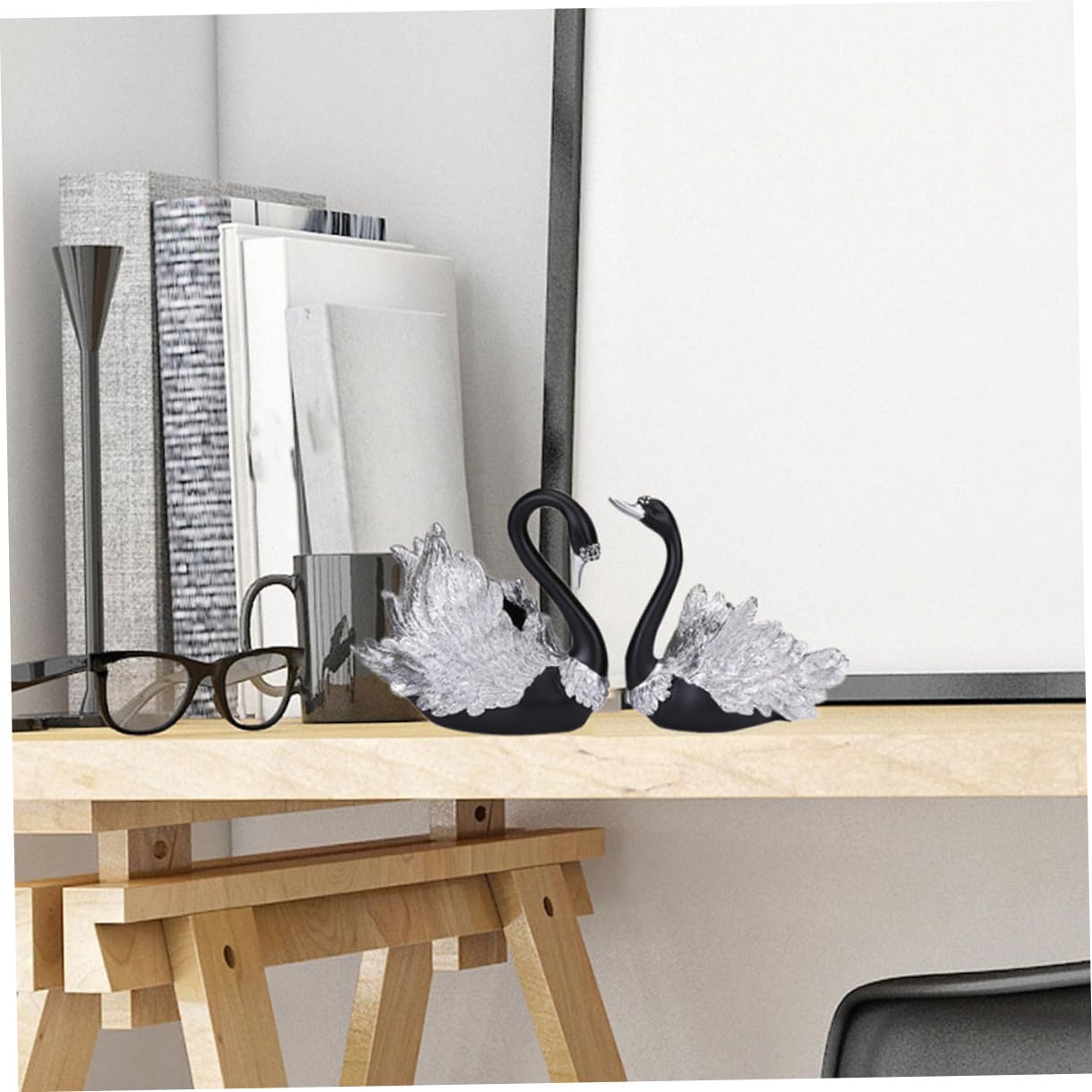 ULTECHNOVO Minimalistische Schwanenstatuen aus Kunstharz mit Glatter Glänzender Oberfläche als Elegante Deko für Wohnzimmer und Schreibtisch
