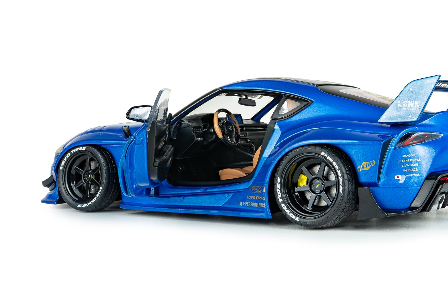 Solido Toyota GR Supra LBW 2025 1:18 Blau | Detailgetreues Diecast Modellauto, Widebody-Sportwagen, Schwarze Felgen, Sammlerfahrzeug für Tuning-Fans
