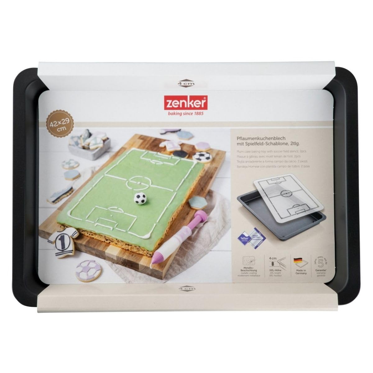 Zenker 62290 Plaque de four avec pochoir pour gâteau terrain de foot, moule à gâteau terrain de football avec pochoir, Acier, 42 x 29 cm