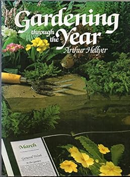 Paperback Gardening Through the Year (Gondola Books) Book