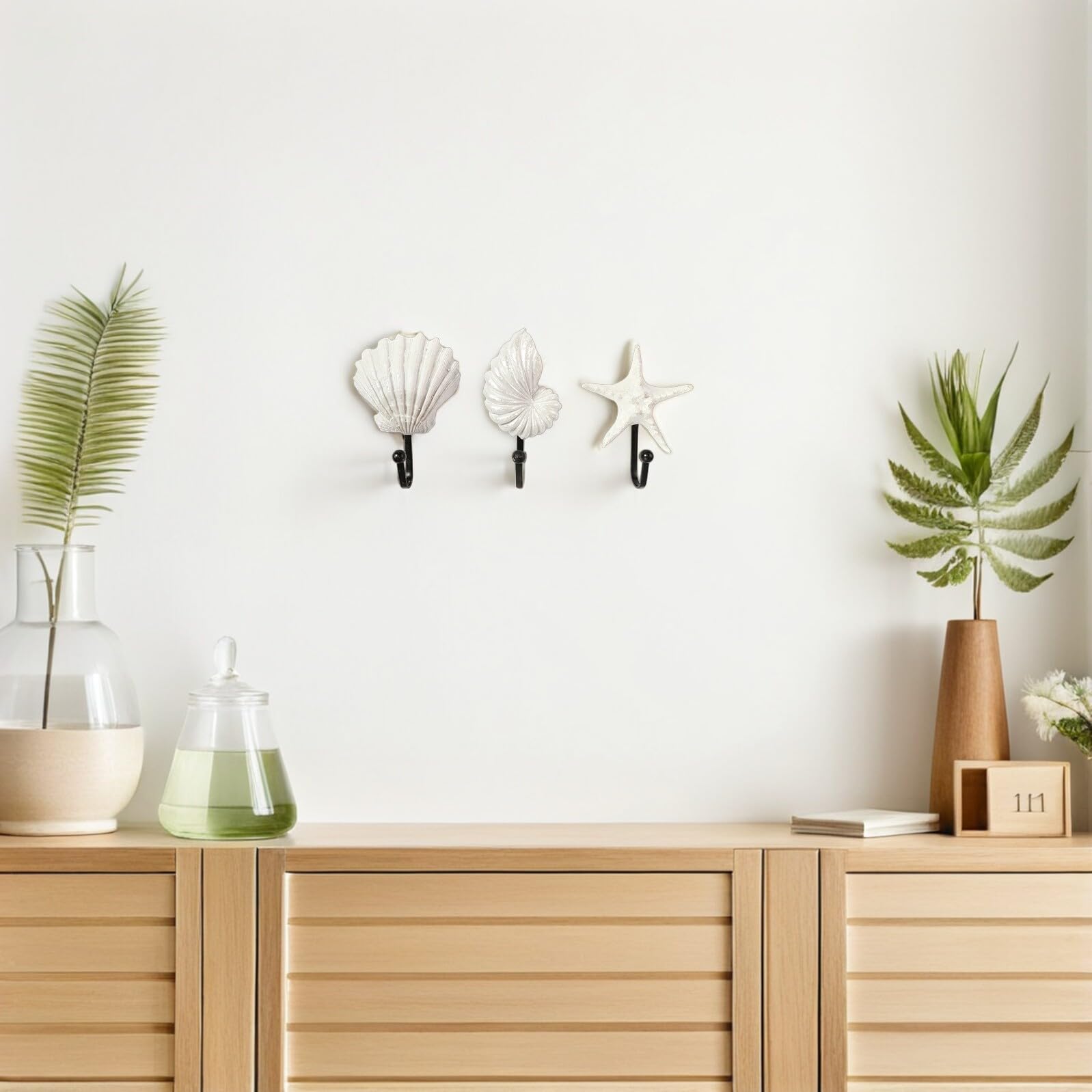 Ganci da Parete Nautici 6 Pezzi a Forma di Stella Marina, Conchiglia e Strombo, Appendiabiti Decorativi Costieri per Asciugamani, Cappotti e Chiavi in Stile Costiero per