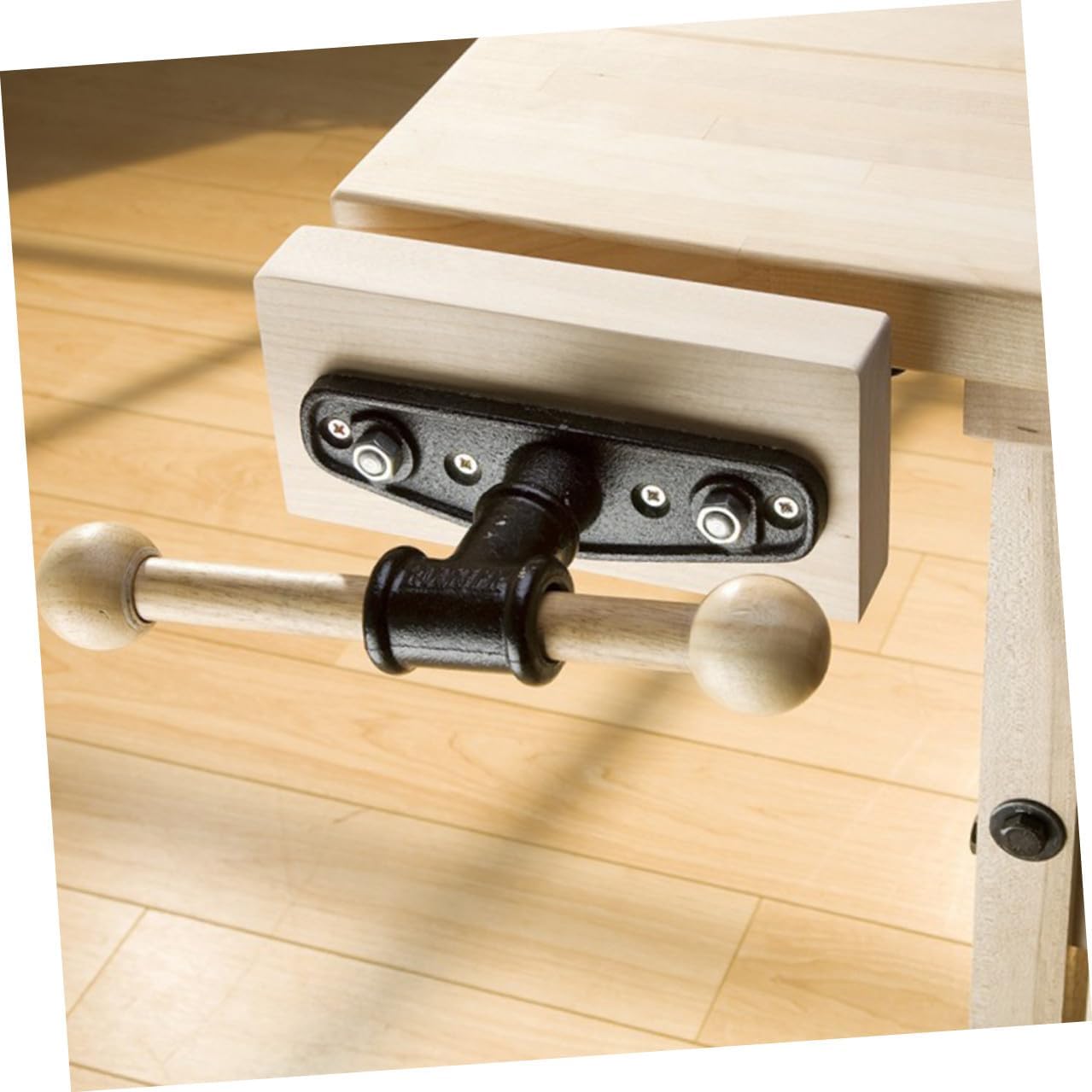 Woodworking Table Clamp 7-inch Light Bench Clamp with Dual Connecting Rods Woodworking Table Guide Rod and Household Workholding