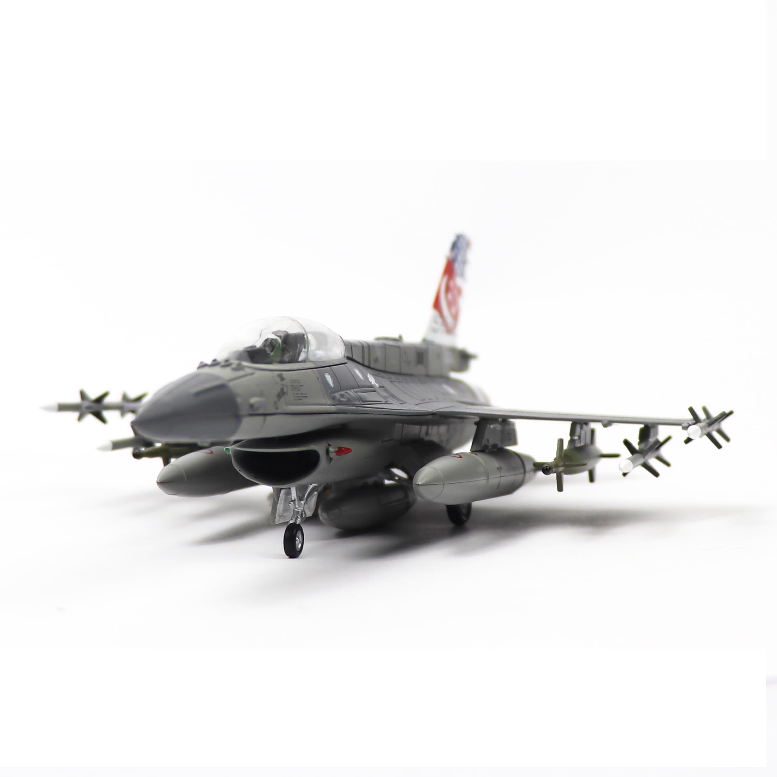 SEBUNAS Skala 1/72 F-16D Fighting Falcon Fighter Model Republiki Singapuru Siły Powietrzne Livery Wojskowe Samoloty Miniaturowy Metalowy Odlew Samolot Zestaw Modelowy dla Dorosłych Kolekcja