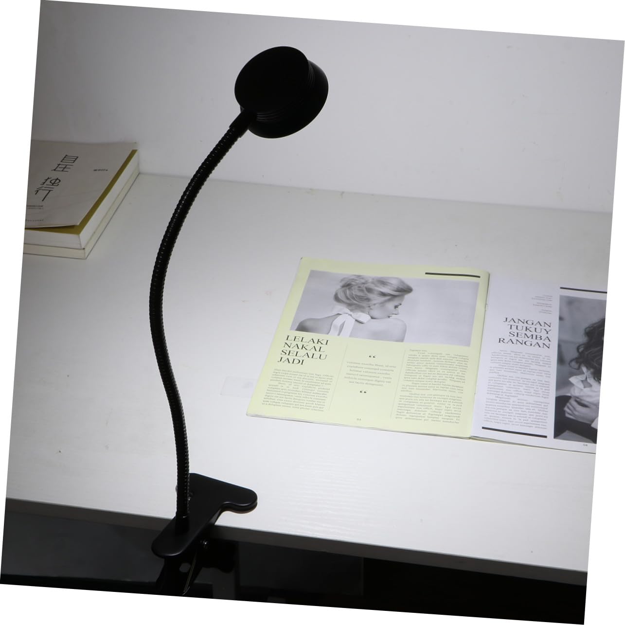 Operitacx Lampada da Lettura LED a Clip 4w 6w Collo Flessibile Nero | 2 Livelli di Luminosità, Cavo USB Incluso, per Leggere a Letto e Viaggio
