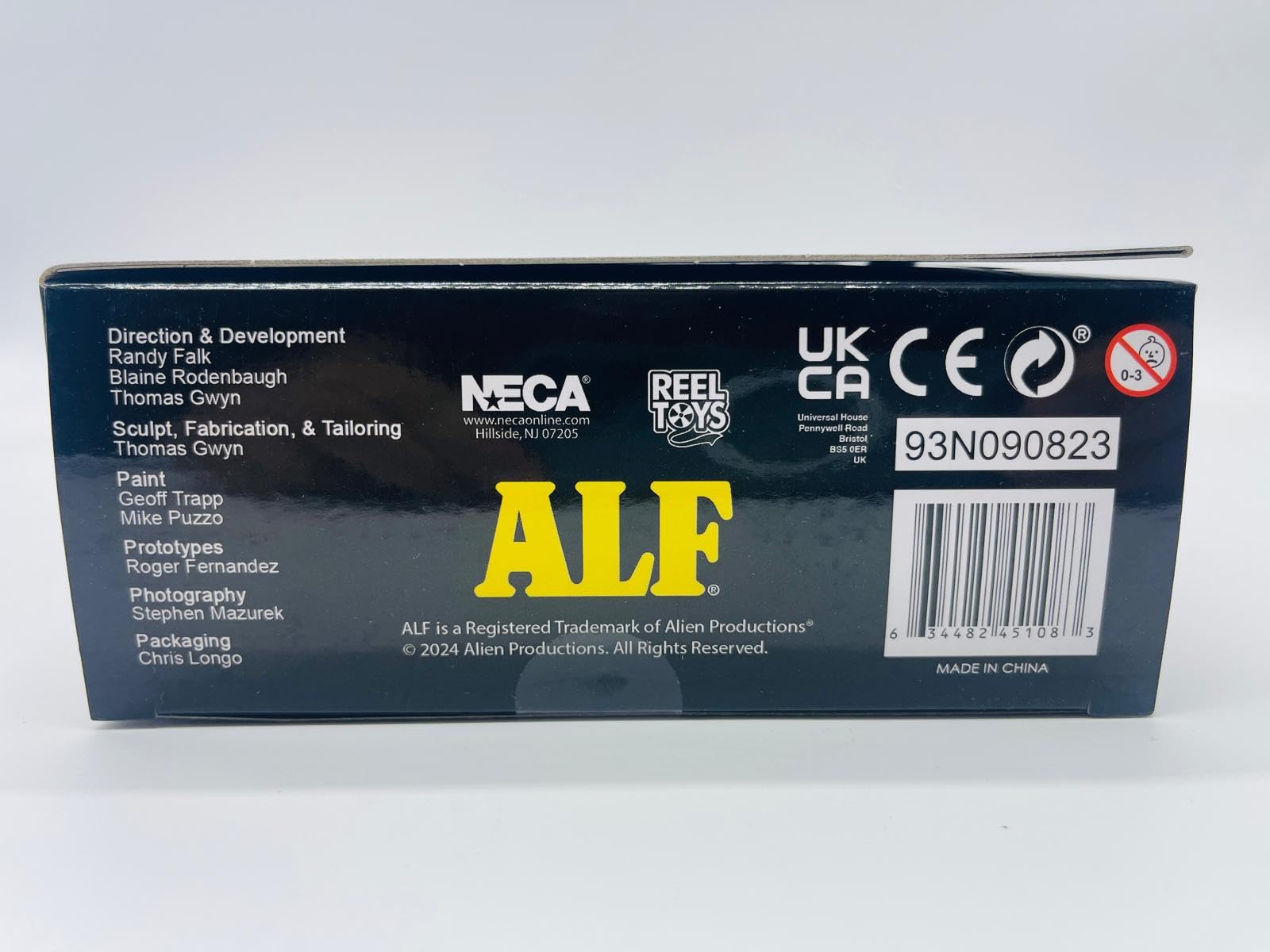NECA - Escala ALF de 7 pulgadas - Figura de culto de los años 80 con accesorios - Edición retro de la más alta calidad - Aproximadamente 17 cm - Producto con licencia oficial