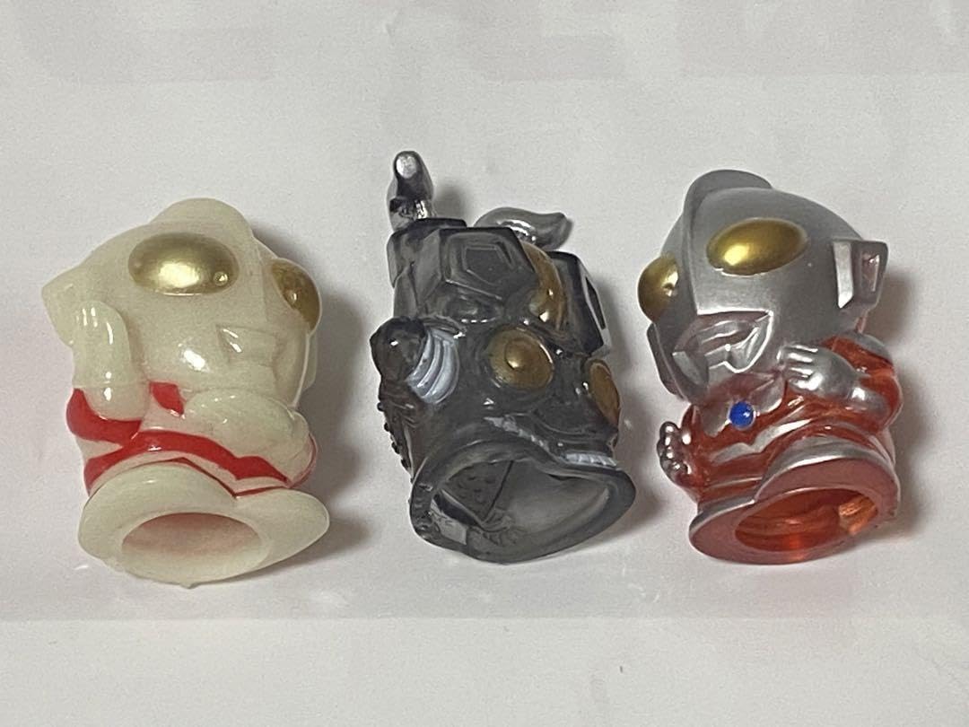 Amazon.co.jp: 西武園ゆうえんち 限定カラー 蓄光 ウルトラ ゼットン