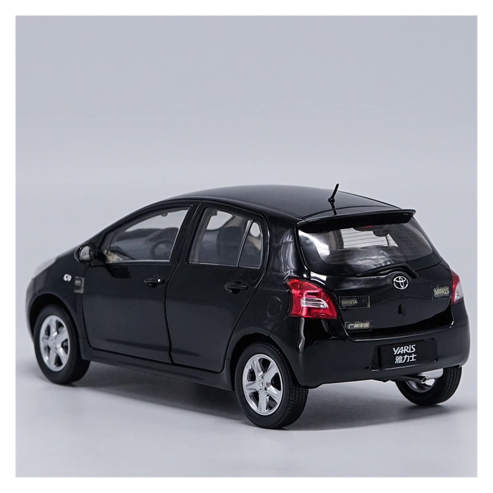 Veicoli a Motore in Scala Diecast 1:18 per Toyota Yaris Lega di Simulazione Modello di Auto Collezione per Adulti Decorazione Statica Regali Modello di Auto Replica