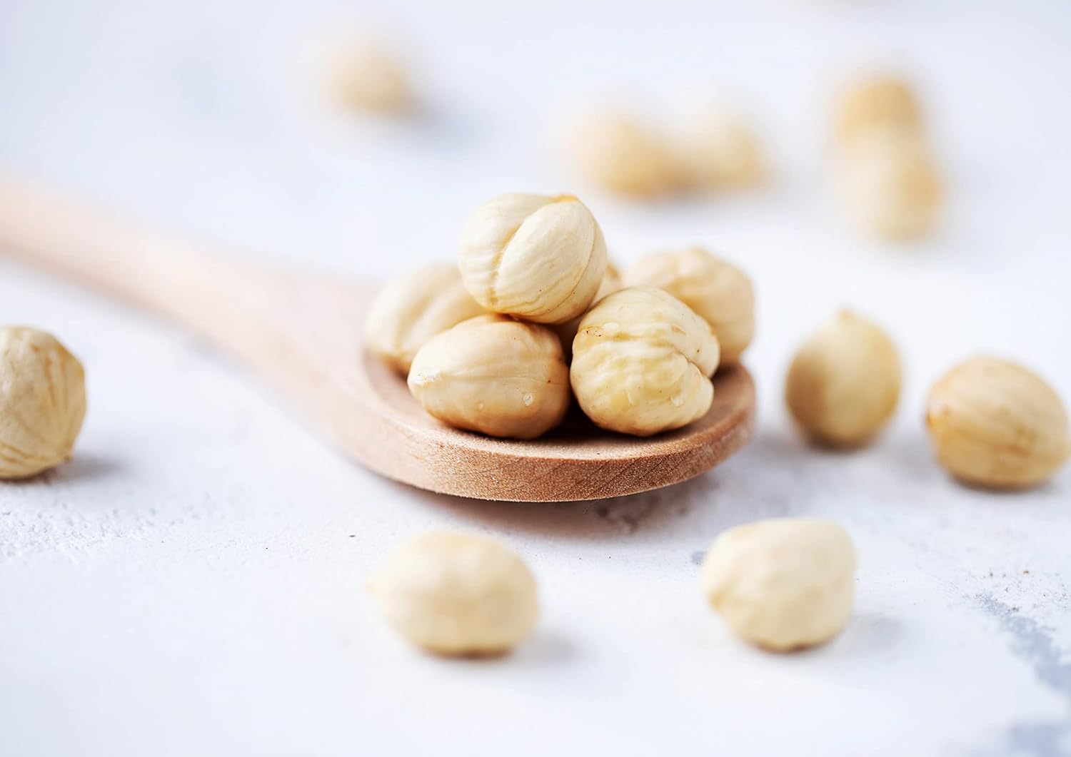 Food to Live Blanched Hazelnuts, 1 Pound Raw Whole Filberts, No Skin, Unsalted, Unroasted Nuts, Vegan, Kosher. Keto. Good Source of Vitamins and Protein. Great for Baking, Granola & Butter Making