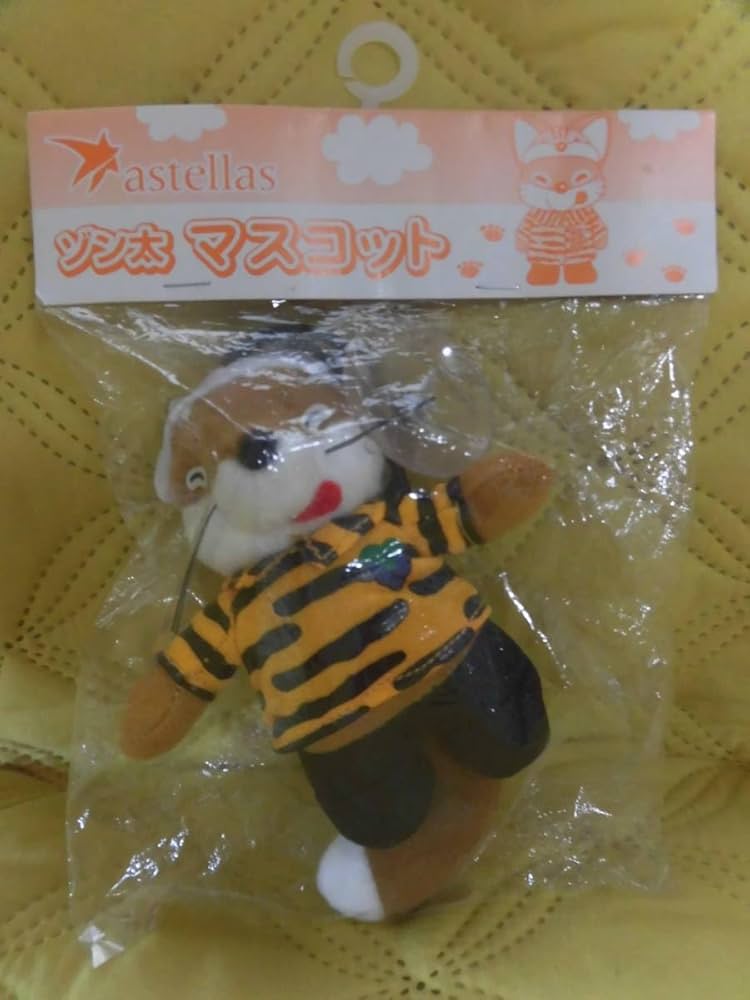 Amazon.co.jp: ゾン太 ぬいぐるみマスコット 吸盤付き/キツネ