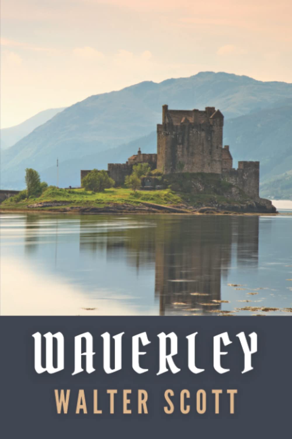 Waverley: A Walter Scott Middles Ages Historical Novel (Annotated)