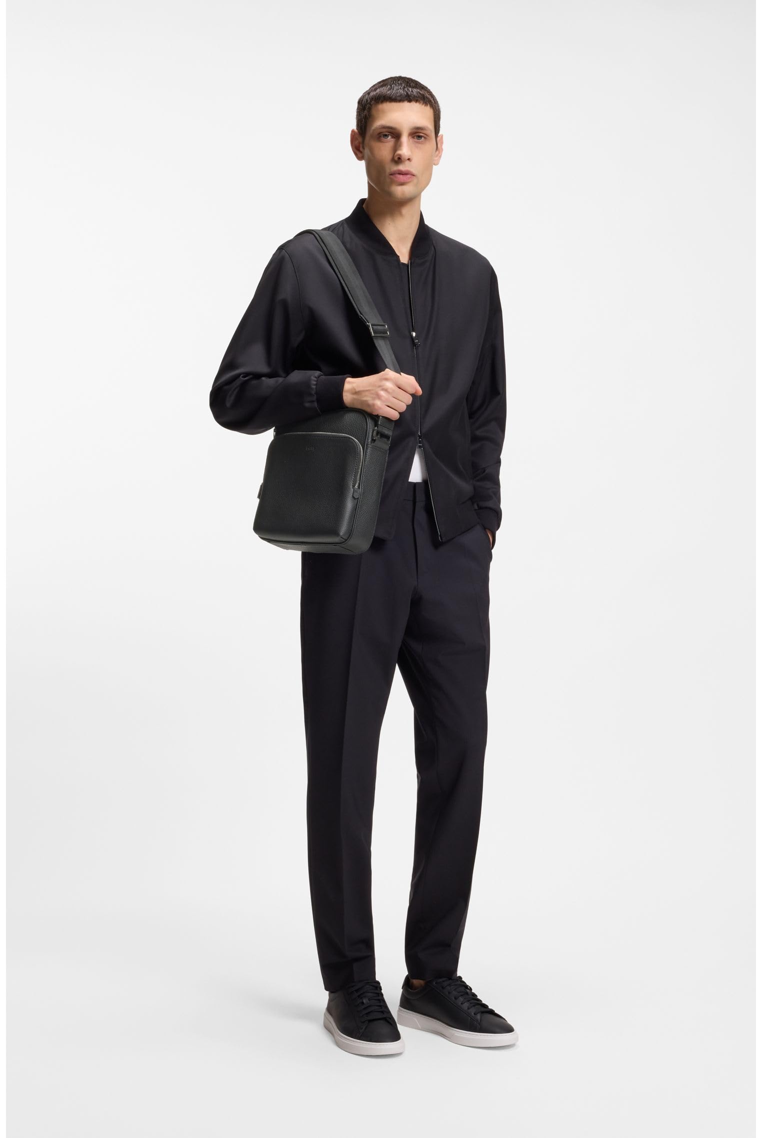 BOSS Hommes New Crosstown NS Zip Sac reporter en cuir italien à grain naturel