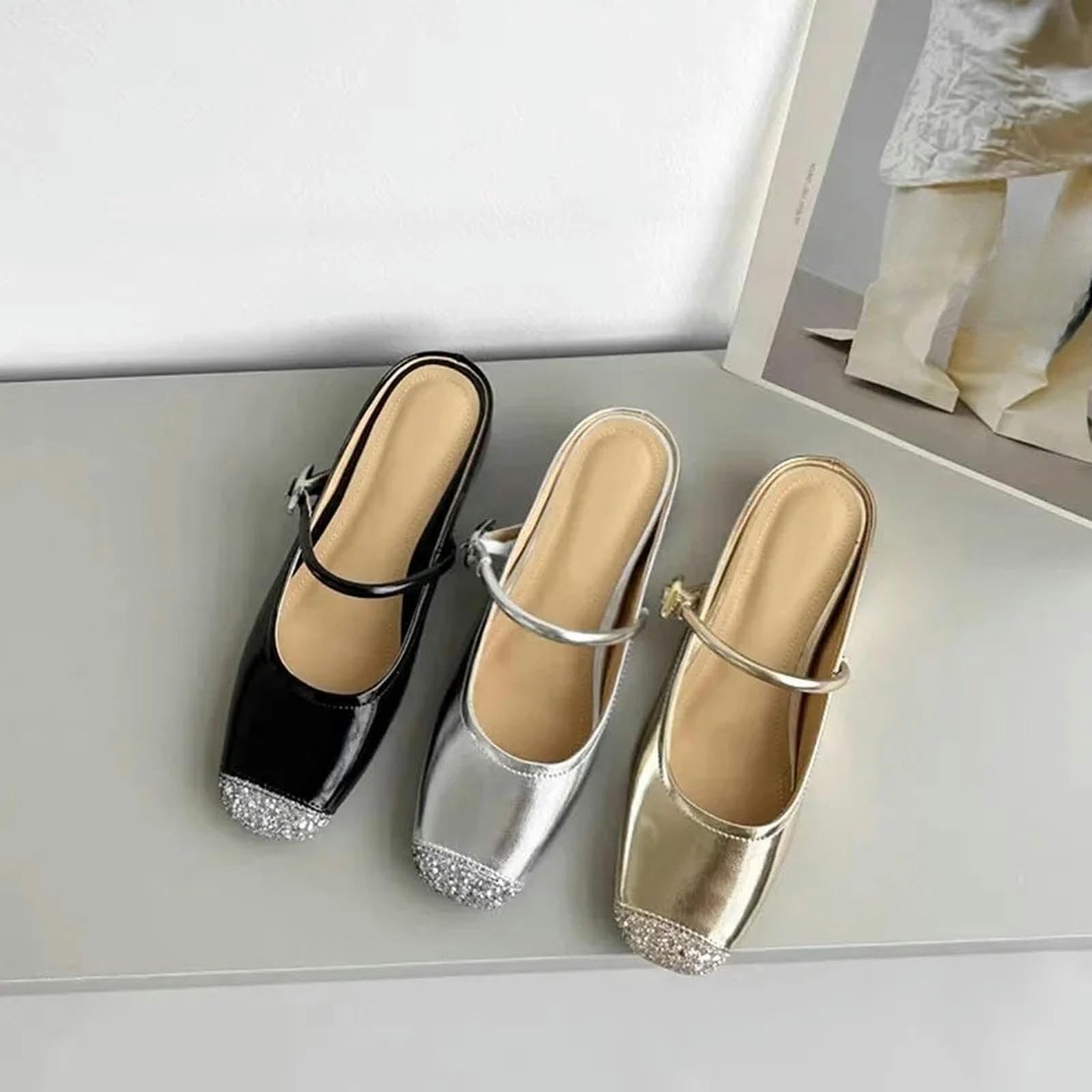 Mules da donna Ciabatte Basse Da Donna Con Fibbia Dritta E Punta Chiusa