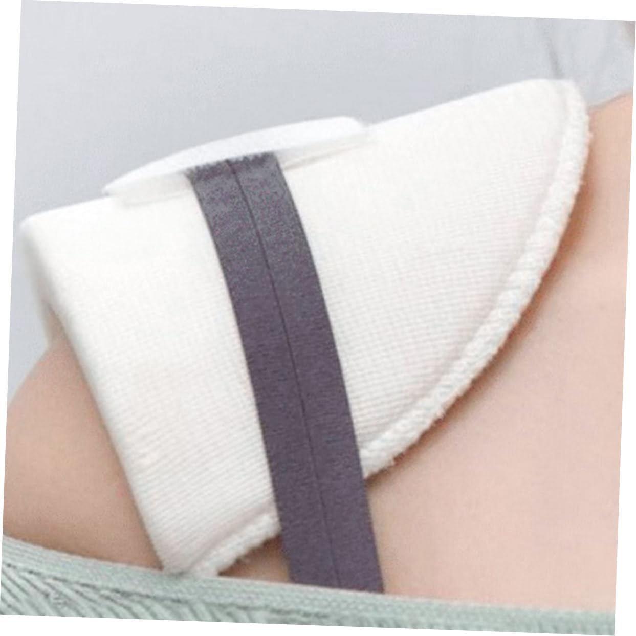 WOFASHPURET Shoulder Pads for Women Soft Epaulettes Shoulder Boards Reusable Washable